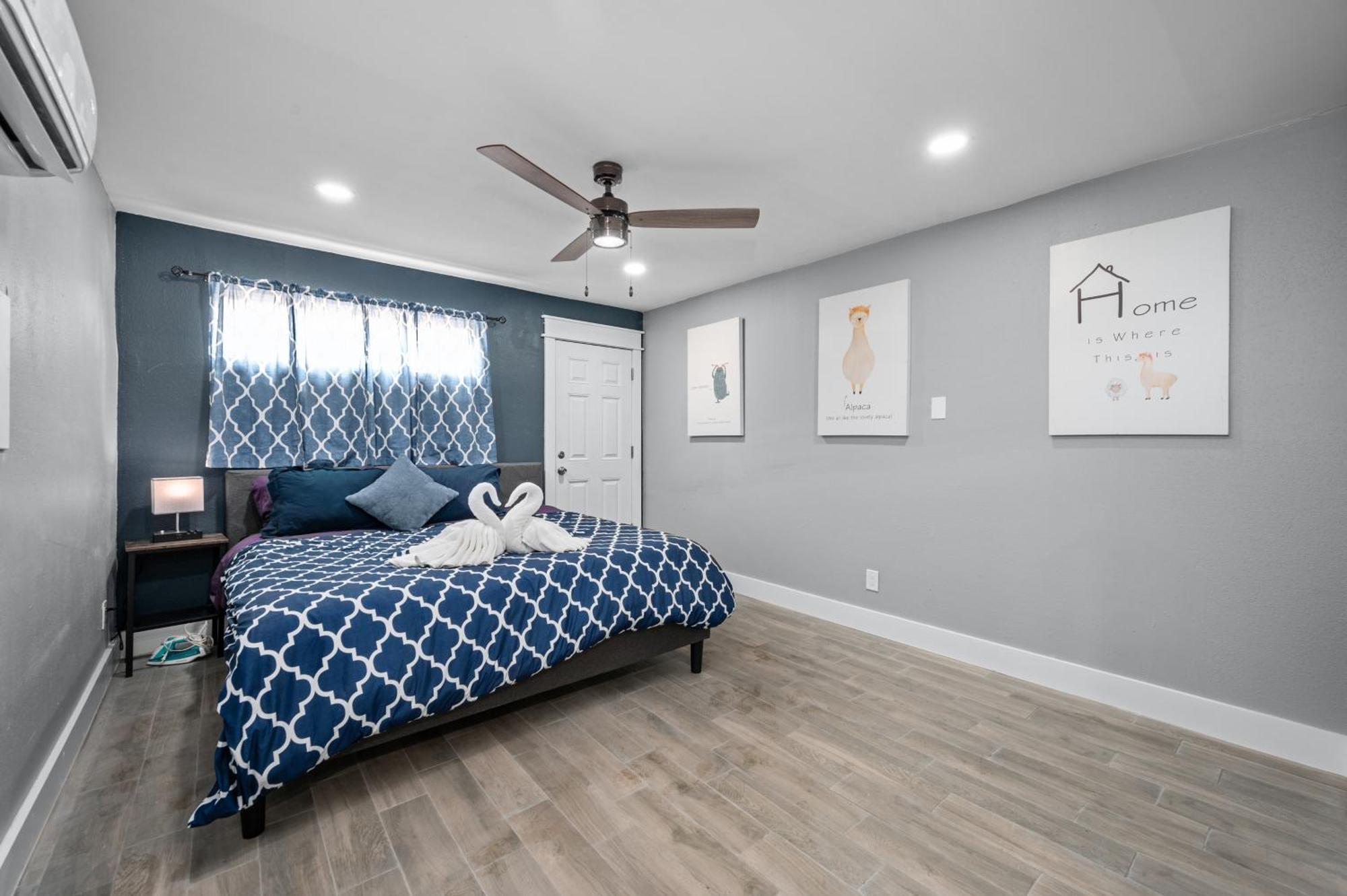 Comfortable 2Br Uptown Escape With Free Park Houston Esterno foto