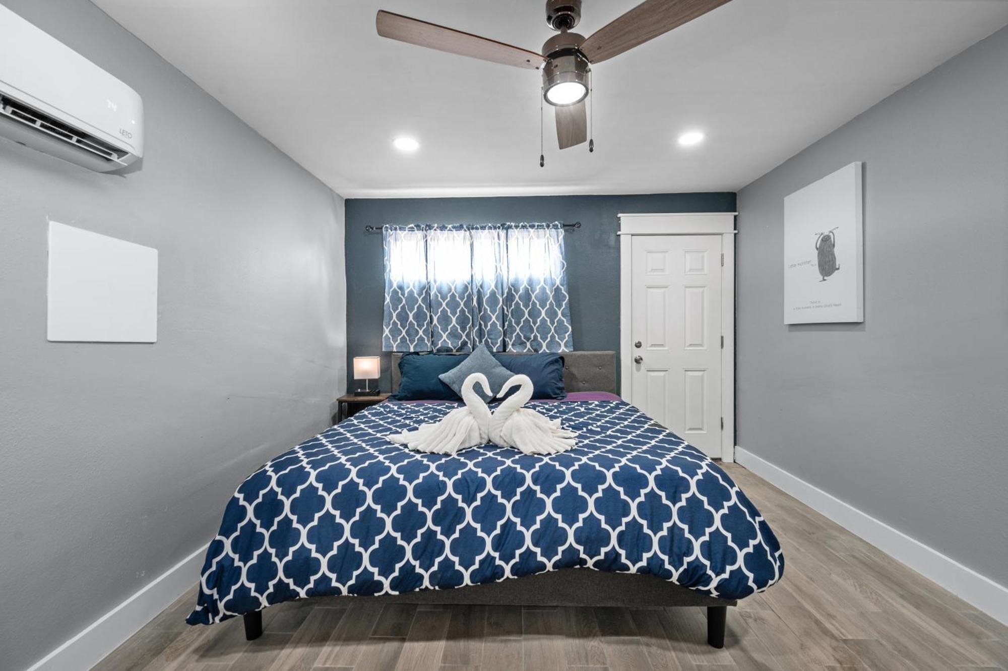 Comfortable 2Br Uptown Escape With Free Park Houston Esterno foto