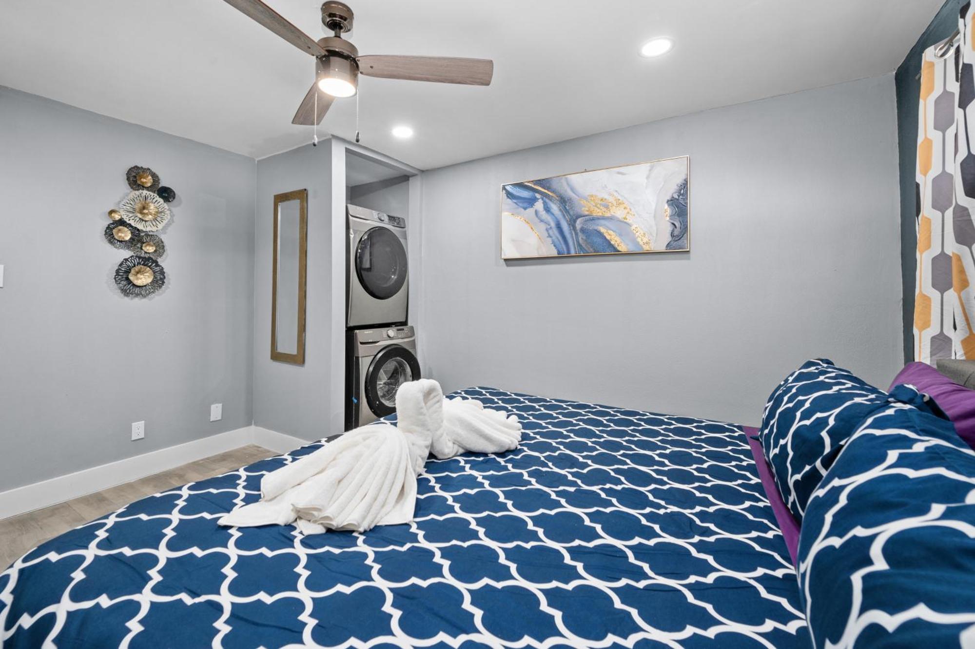 Comfortable 2Br Uptown Escape With Free Park Houston Esterno foto